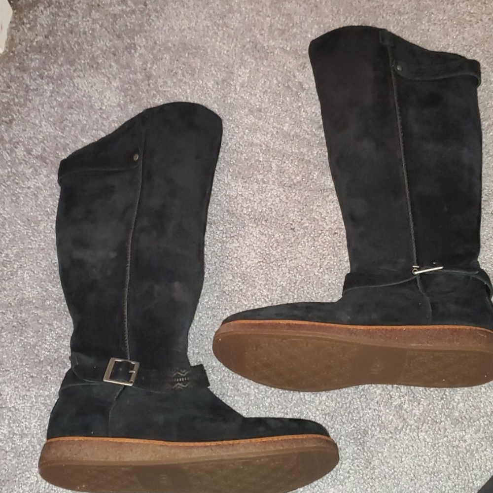 UGG suede boots - Picture 1 of 4